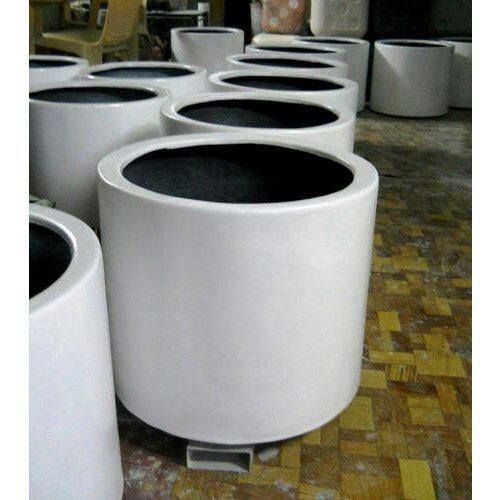 round-glossy-white-plastic-fiber-planter-NTk=